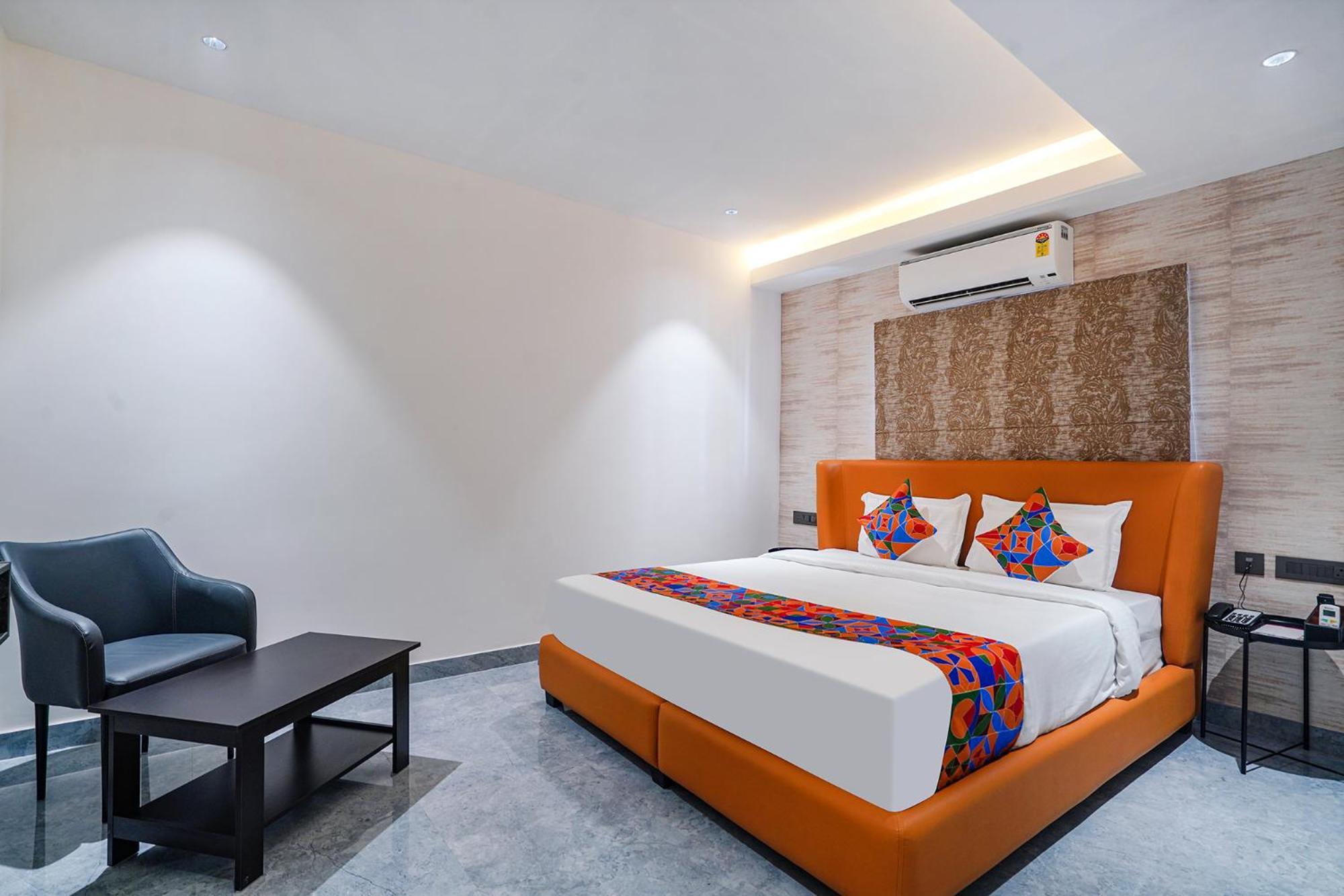 Fabhotel Prime Cloud 5 Studios Hyderabad Exterior photo